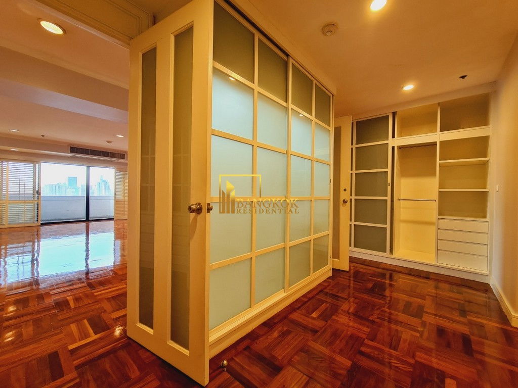 รูป Incredible 6 Bedroom Penthouse Apartment in Phrom Phong - BR7104SA - รูปที่ 28/54