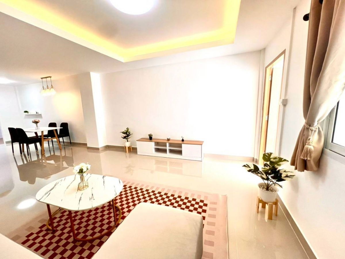 รูป ขายทาวน์เฮาส์ 2 ชั้น หมู่บ้าน ซิตี้โฮมวิลเลจ 1 ลำลูกกาคลอง 7 มี 2 ห้องนอน 2 ห้องน้ำ + ห้องครัว รีโนเวทใหม่ เจ้าของขายเอง ปรึกษาสินเชื่อฟรี - รูปที่ 9/10