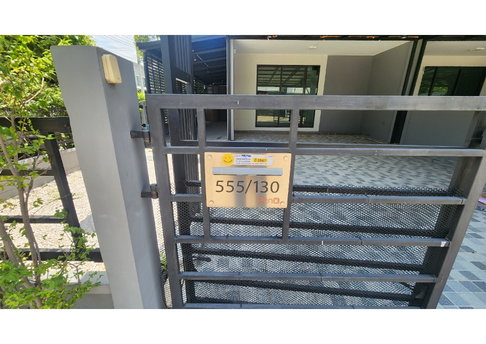 TOWN HOUSE 31.8 Sq.w. Khlong Sam Wa Bangkok for 3.6M