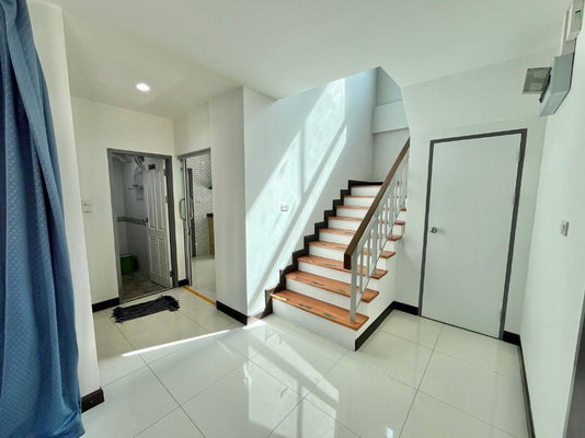 รูป [ให้เช่า] บ้านเดี่ยว ลาดพร้าว 41 / 4 ห้องนอน 3 ห้องน้ำ **35,000** บ้านเดี่ยวปลูกสร้างเองใจกลางลาดพร้าว ใกล้รถไฟฟ้าเอ็มอาร์ทีลาดพร้าว - รูปที่ 13/14