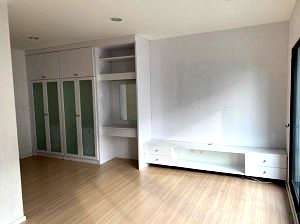 TOWN HOUSE 19.8 Sq.w. Chom Thong Bangkok for 4.5M