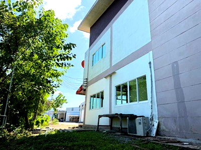 SHOP HOUSE 18.3 Sq.w. Chun Phayao for 2.1M
