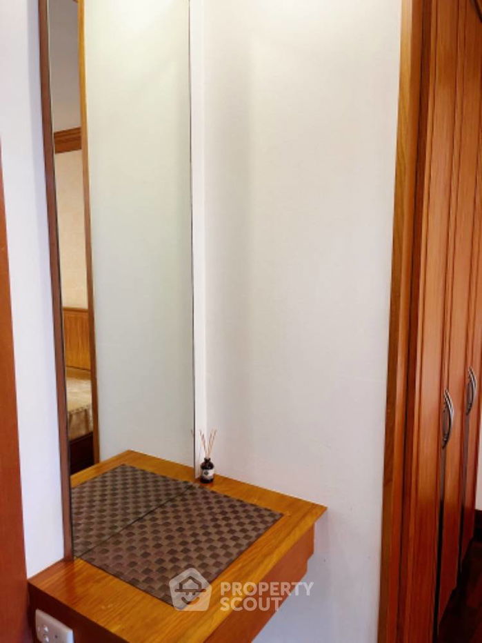 รูป คอนโด 1-ห้องนอน ที่ พิพัฒน์ เพลส คอนโดมิเนียม ใกล้ BTS ช่องนนทรี (ID 2081950) - รูปที่ 10/12