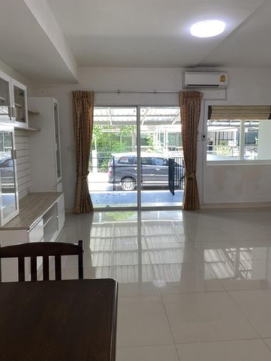 ให้เช่าทาวน์โฮม 2 ห้องนอน 18.2 ตร.ว. อินดี้ 1 ประชาอุทิศ 90