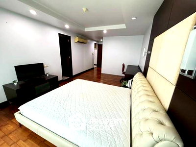 คอนโดให้เช่า : คอนโด 2-ห้องนอน ที่ อเวนิว 61 คอนโดมิเนียม ใกล้ BTS ทองหล่อ (ID 2699231)