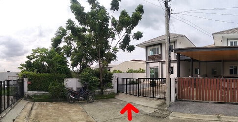 บ้านแฝด 55.2 ตร.วา ลลิลทาวน์ แลนซีโอ คริป เทพารักษ์ บางพลี-สมุทรปราการ บางพลี สมุทรปราการ 4.7M