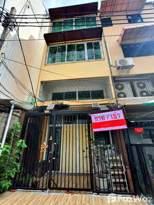 Townhouses for sale Bang Rak : 4 Bedroom Townhouse for sale in Suriyawong, Bangkok  1842416