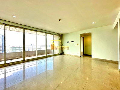 คอนโดให้เช่า : Watermark Chaophraya | Spacious 3 Bedroom Riverside Property - BR15390CD