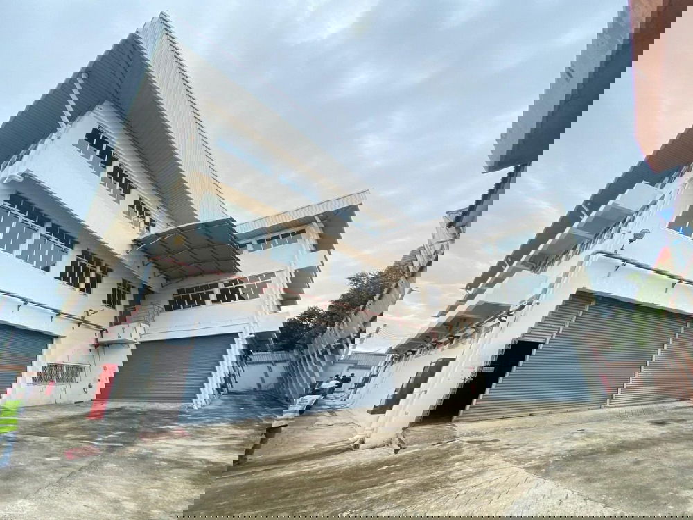 รูป ให้เช่า โรงงาน/โกดังพร้อมสำนักงาน โซนพระประแดง สมุทรปราการ พื้นที่สีม่วง ขอใบอนุญาตโรงงานได้ เดินทางสะดวก ใกล้ตัวเมืองและแหล่งที่พักอาศัย - รูปที่ 3/10