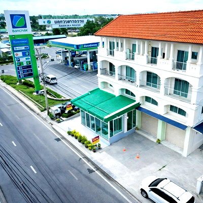 เช่าอาคารพาณิชย์ เทสโก้โลตัส อมตะนคร : รพ.วิภาราม อมตะนคร 2 กม. นิคมอมตะนคร 500 ม. ปั้มบางจาก อาคารพาณิชย์ 4 ชั้น 3 นอน 1 น้ำ 352 ตร.ม.ทำเลศักยภาพเฟส 4