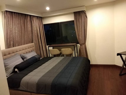 For Sale Sathorn Garden beautiful room, very good price, location in the heart of Sathorn, convenient travel, great value. | Code: DS1602 Line: @Dstay
