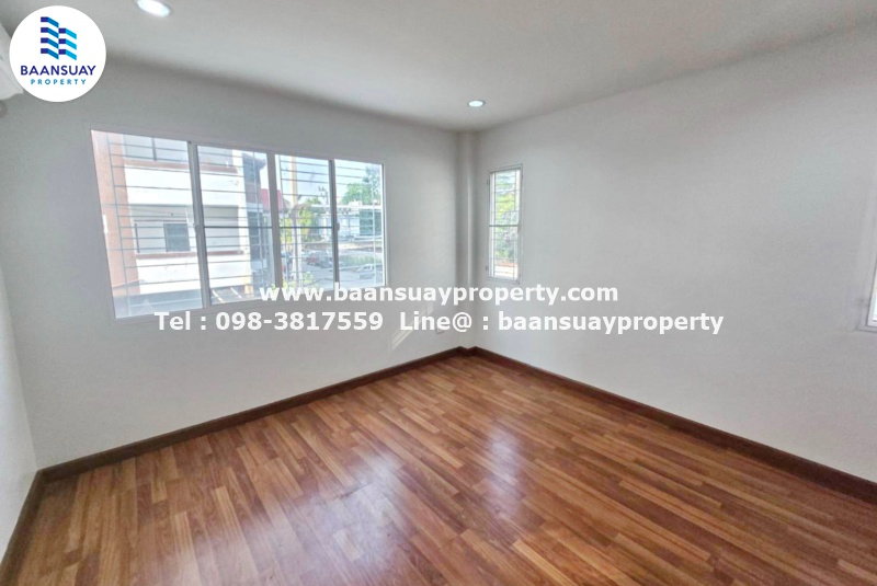 รูป ให้เช่า ทาวน์โฮม 3 ชั้น ทาสีใหม่ทั้งหลัง ถนนสุทธิสาร ใกล้ MRT สุทธิสาร 1 กม. - รูปที่ 8/13