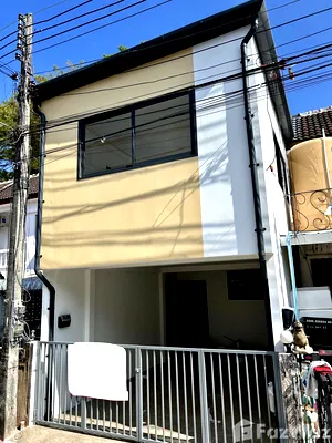 Townhouses for sale Muang Phuket Phuket : 3 Bedroom Townhouse for sale in Rawai, Phuket  6075071