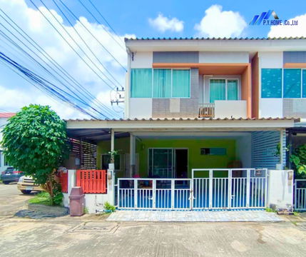 2-storey townhouse for sale behind the corner of THE TRUST project Wongwaen-Lam Luk Ka