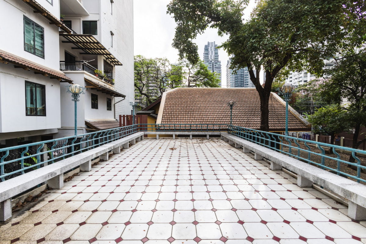 รูป ขายบ้านเดี่ยวหัวมุม ใจกลางสุขุมวิท 24 ใกล้รถไฟฟ้าพร้อมพงษ์ เอ็มโพเรียม พื้นที่ใช้สอยเยอะมาก_BL179 - รูปที่ 13/51