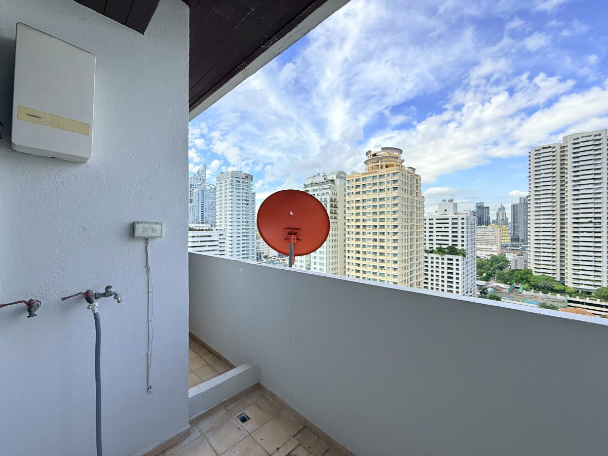 รูป Spacious 4 Bedroom Penthouse For Rent in Sukhumvit 13 - BR21338AP - รูปที่ 14/49