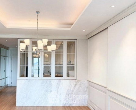 1-BR Condo at Sathorn Gardens near MRT Si Lom (ID 2701657)