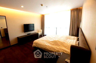 Condos for sale : 1-BR Condo at The Hudson Sathorn 7 near BTS Chong Nonsi (ID 670843)