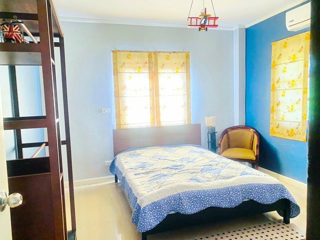 รูป ตลาดสดบ้านพรุ 1กม. หาดใหญ่ 4แอร์ คฤหาสน์ 3-4นอน ถ.กาญจนวนิช พื้นที่กว้างขวาง 3น้ำ 82ตร.ว. 328 ตร.ม. บ้านเดี่ยว 2 ชั้น เฟอร์นิเจอร์ครบ - รูปที่ 5/8