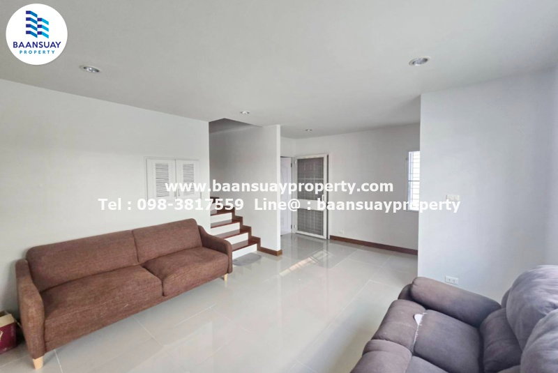 รูป ให้เช่า ทาวน์โฮม 3 ชั้น ทาสีใหม่ทั้งหลัง ถนนสุทธิสาร ใกล้ MRT สุทธิสาร 1 กม. - รูปที่ 2/13