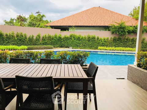 ทาวน์เฮ้าส์ 2-ห้องนอน ใน หนองแก (ID 2365341)