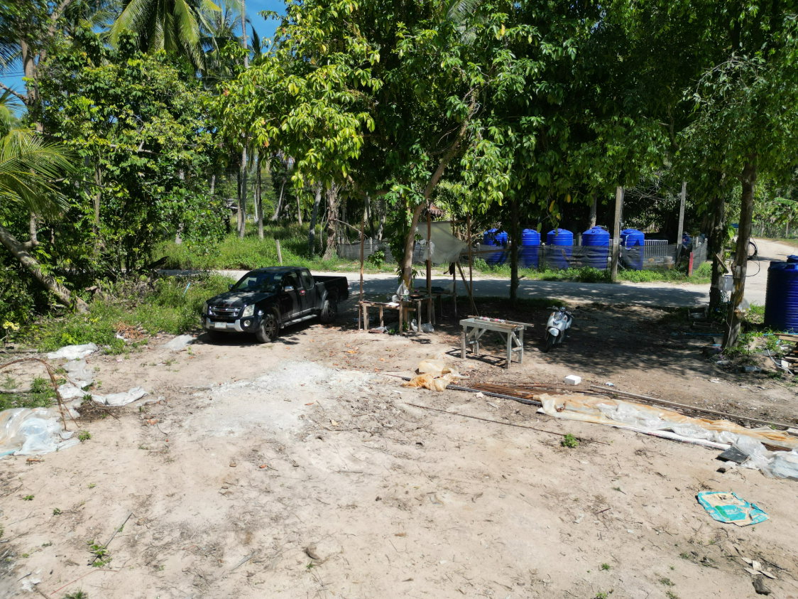 รูป บ้านสร้างใหม่ 3 ห้องนอน ทำเลเงียบสงบ ติดถนนคอนกรีตสาธารณะ - รูปที่ 16/17