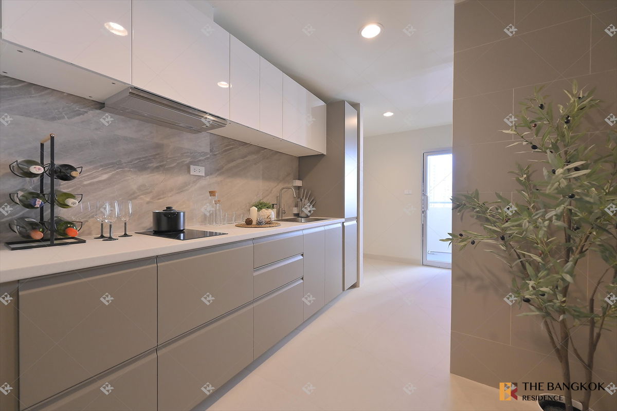 picture ðĨLast Chance! Spacious Fully Renovated Unit - Waterford Diamond Near Bts Thong Lo - 10/14