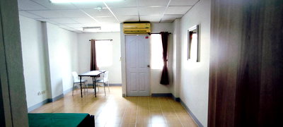 เช่าคอนโด กรุงเทพมหานคร : ให้เช่าคอนโด พิบูลย์คอนโดวิลล์ รีโนเวทใหม่ ตึก 3 ชัั้น 9 แอร์ 4,000 บาท (รวมส่วนกลาง)