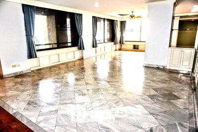 Condos for sale : 3-BR Condo at Asoke Tower near MRT Phetchaburi (ID 2100840)