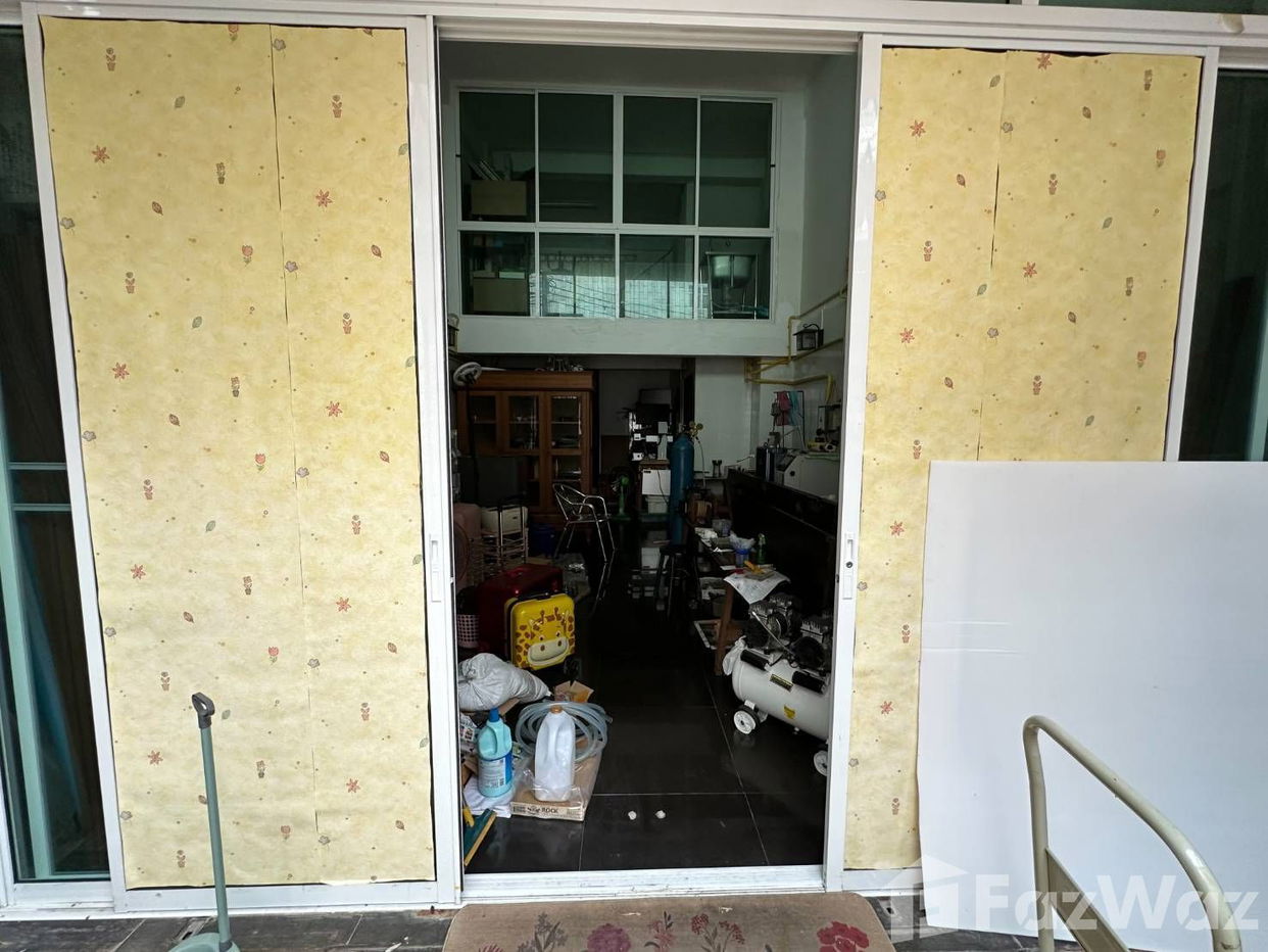 รูป ทาวน์เฮ้าส์ให้เช่า 4 ห้องนอน ใน สุริยวงศ์, กรุงเทพมหานคร 1842416 - รูปที่ 6/19