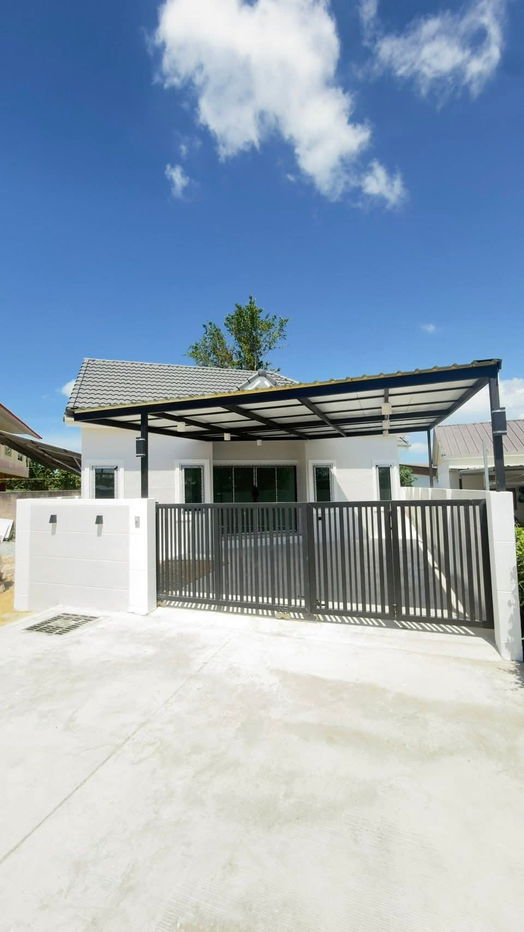 picture Affordable detached house in Soi Nernplubwhan 3beds 2baths - 1/10