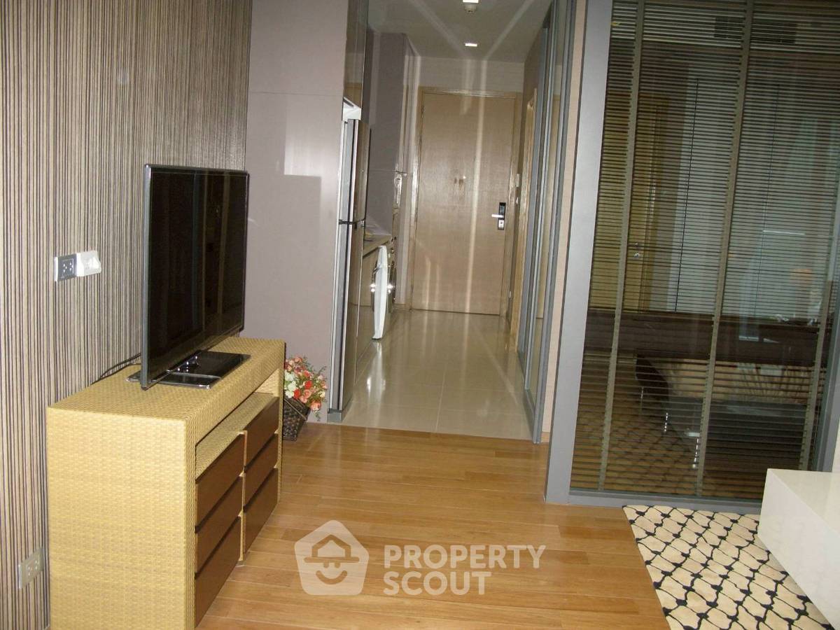 รูป คอนโด 1-ห้องนอน ที่ ไฮด์ สุขุมวิท 13 คอนโดมิเนี่ยม ใกล้ BTS นานา (ID 2701847) - รูปที่ 2/13