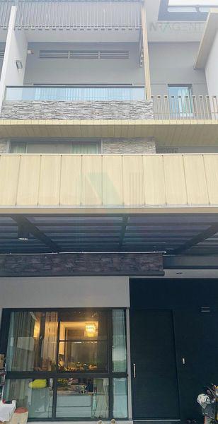 ขายทาวน์โฮม : 📌 ขายทาวน์เฮาส์ โครงการ แลนด์มาร์ค เอกมัย-รามอินทรา 3 ชั้น 3 ห้องนอน 4 ห้องน้ำ