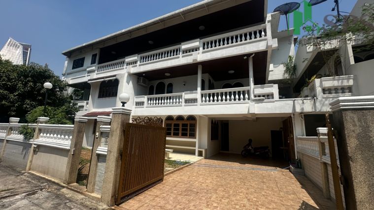 บ้านเดี่ยวให้เช่า ซอยสุขุมวิท 47 ทองหล่อ ( SPSEVE1773 )