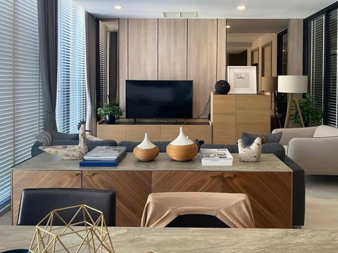 ✅ ✅ ให้เช่า - NOBLE Ploenchit , Luxury Class 2 ห้องนอน พร้อมเข้าอยู่ ติดต่อไลน์ @bktasset โทร 095-325-8928