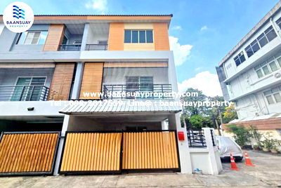 เช่าทาวน์โฮม ถนนประชาราษฎร์บำเพ็ญ : ให้เช่า ทาวน์โฮม 3 ชั้น ทาสีใหม่ทั้งหลัง ถนนสุทธิสาร  ใกล้ MRT สุทธิสาร 1 กม.