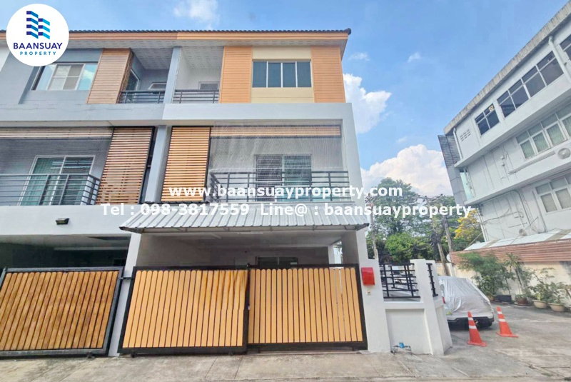 รูป ให้เช่า ทาวน์โฮม 3 ชั้น ทาสีใหม่ทั้งหลัง ถนนสุทธิสาร ใกล้ MRT สุทธิสาร 1 กม. - รูปที่ 1/13