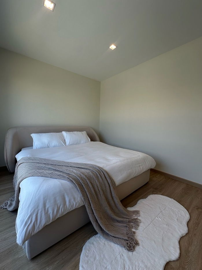 รูป 🏡✨ ทาวน์โฮมฟีลบ้านเดี่ยว ดีไซน์สวย ทำเลดี เดินทางสะดวก ใกล้ดอนเมือง ✨🏡 - รูปที่ 2/6