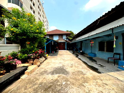 บ้านเดี่ยว MRT ลาดพร้าว 71 : ขายบ้านเดี่ยว พื้นที่เยอะ ในซอยลาดพร้าว 80 ตรงข้ามเซเว่น เหมาะกับการลงทุน (N.2013)