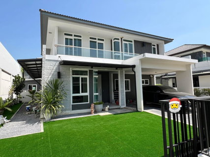 รูปภาพ 🏡✨ ให้เช่าและปล่อยขาย บ้านเดี่ยวหรู มัณฑนา 2 บางนา กม.7 4 ห้องนอน 5 ห้องน้ำ ทำเลบางนา กม.7 ใกล้ Mega Bangna