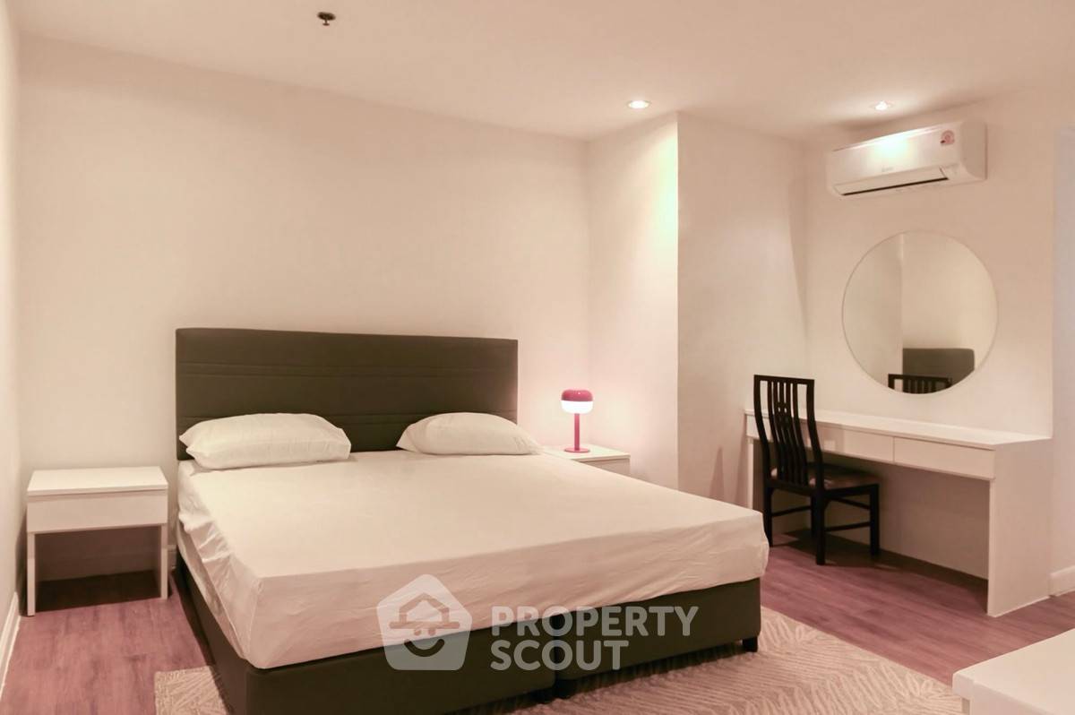 รูป คอนโดเลี้ยงสัตว์ได้ 2 ห้องนอน Crystal Garden Condominium ใกล้ BTS Nana (ID 2379808) - รูปที่ 8/13