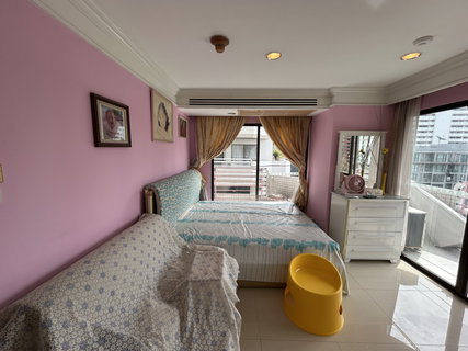 Richmond Palace condo for sale. Beautiful unit, fully furnished. Code DS1309. Contact Line: @Dstay