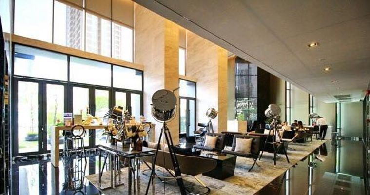 **[VR0006] Rhythm Asoke** 🌿 **Corner unit, luxuriously furnished, ready to move in, in the heart of Asoke** • Near **MRT Rama 9**