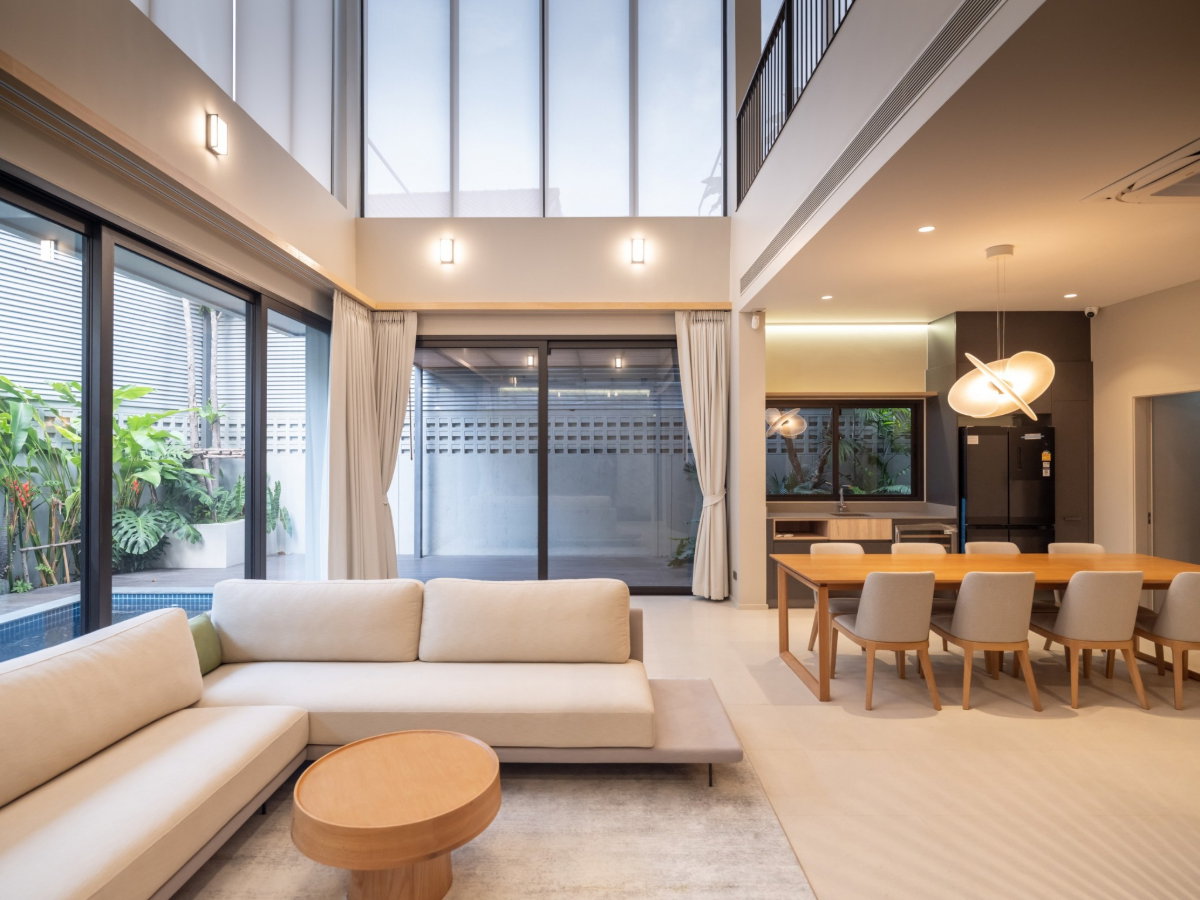 รูป [ให้เช่า] Ultra Luxury Home หลังใหญ่สุดในโครงการ พร้อมลิฟต์และสระว่ายน้ำ📍Baan Baan Vibhavadi 20 (หลังการบินไทย) 🚇BTS ห้าแยกลาดพร้าว - รูปที่ 3/16