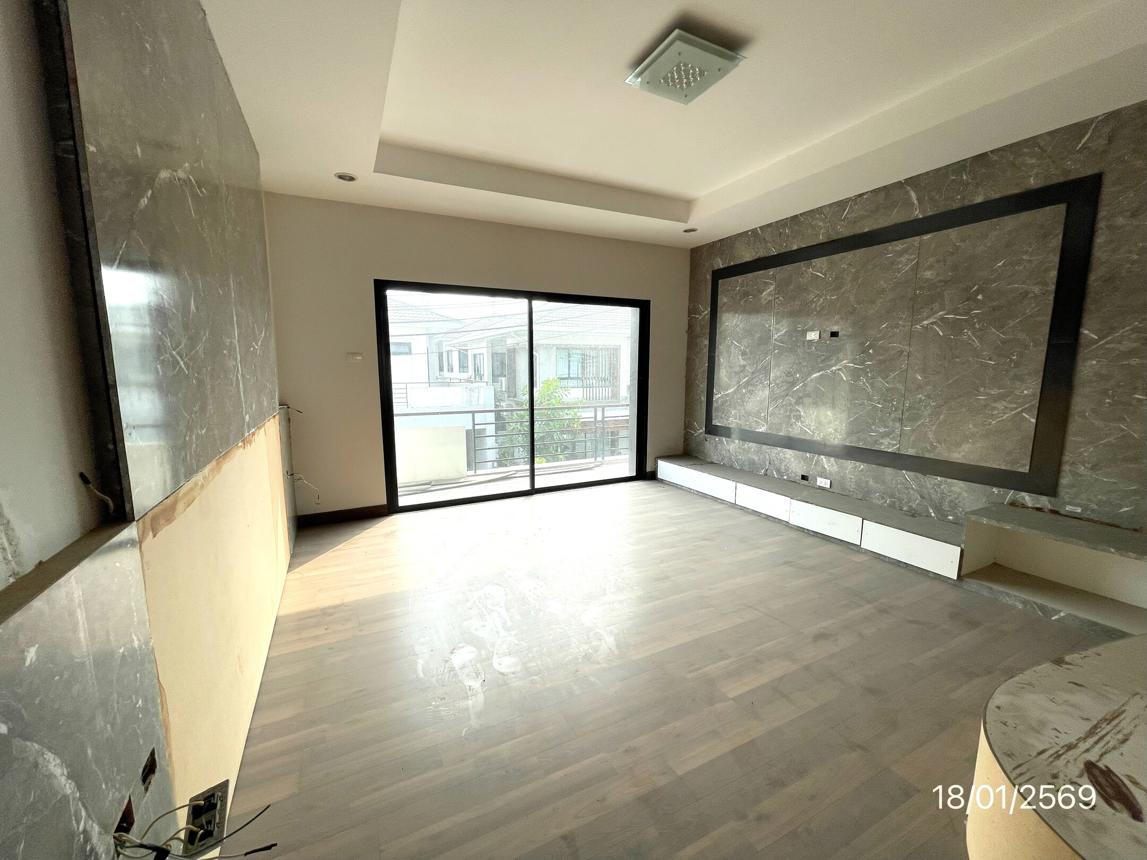 picture HOME for sale  Surasak Si Racha Chonburi - 27/32