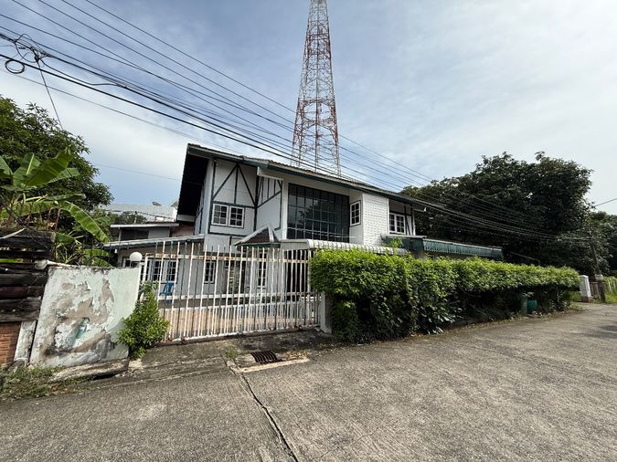 Land for sale, 100 sq wah, Din Daeng