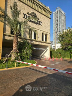 รูปภาพ 1-BR Condo at The Crest Phahonyothin 11 near BTS Ari (ID 2037341)