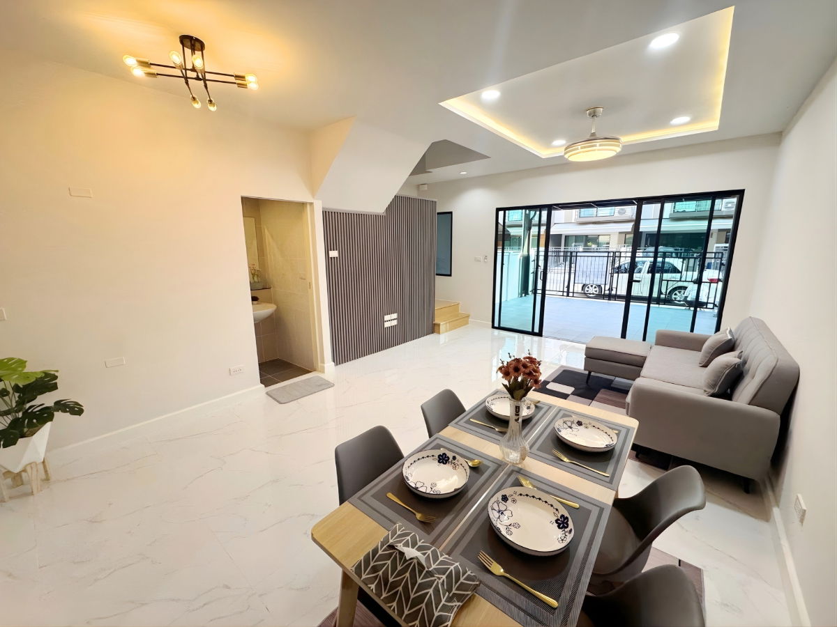 รูป ทาวน์โฮม3ชั้น รีโนเวทใหม่ ทำเลดี หมู่บ้านบ้านกลางเมือง ซอยพหลโยธิน50 แยก11-15-5 แขวงคลองถนน เขตสายไหม ใกล้รถไฟฟ้า - รูปที่ 9/19