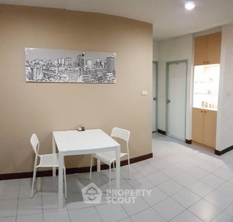 รูปภาพ 2-BR Condo at Prasertsuk Place Condominium near MRT Ratchadaphisek (ID 372519)