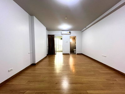 ขายคอนโด : 🔥🔥FOR SALE🔥🔥 ศุภาลัย เวอเรนด้า รัชวิภา-ประชาชื่น Studio 31.27 ตร.ม.ชั้น 9 ตึก West วิวสวน เพียง 1.69 ล้านบาท!! สนใจ.066-149-8529📲